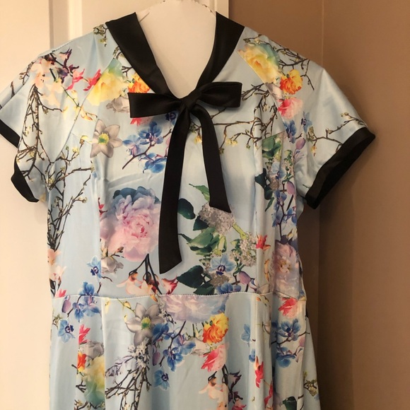 Fabulous Floral Dress - Practically New! - Picture 2 of 4